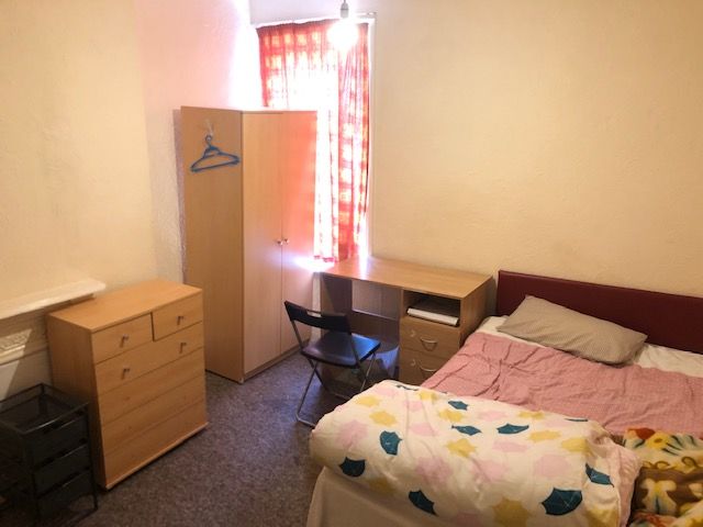 Property photo 3 of 5