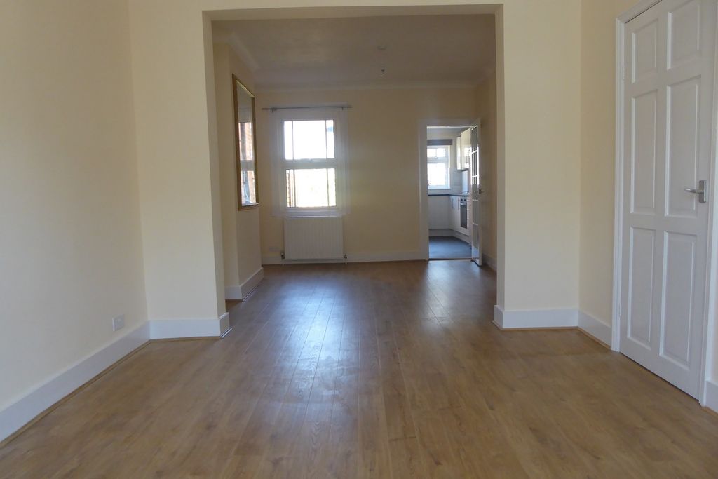 Property photo 3 of 9 Dining Area