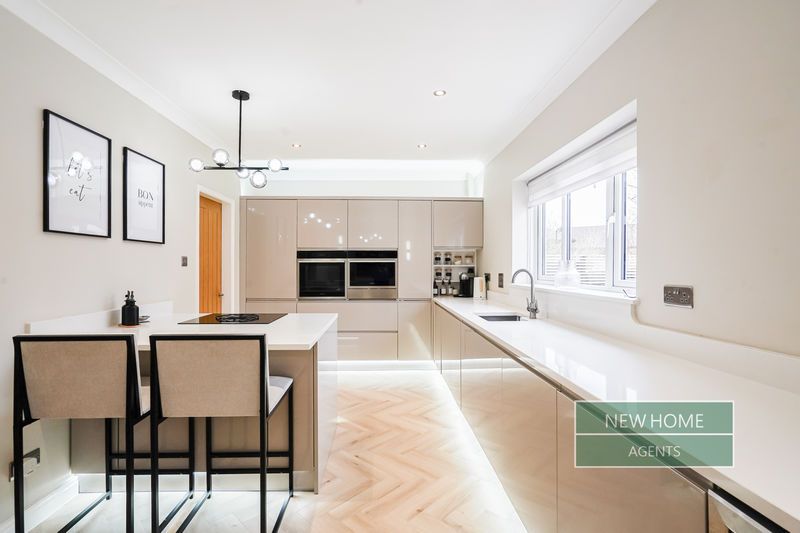 Property photo 3 of 36 Photo 33