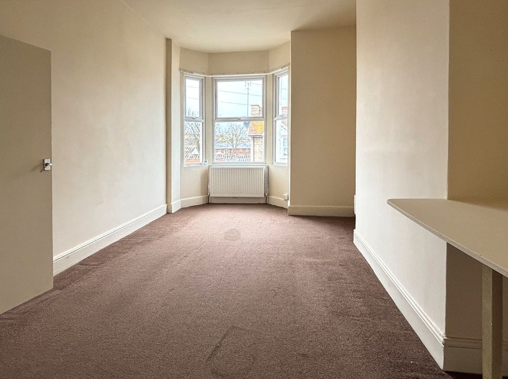 Property photo 2 of 7 Sitting Room