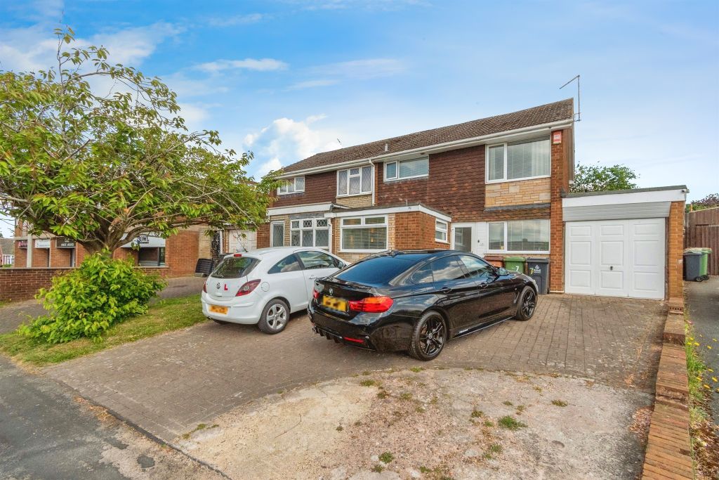 Property photo 1 of 17