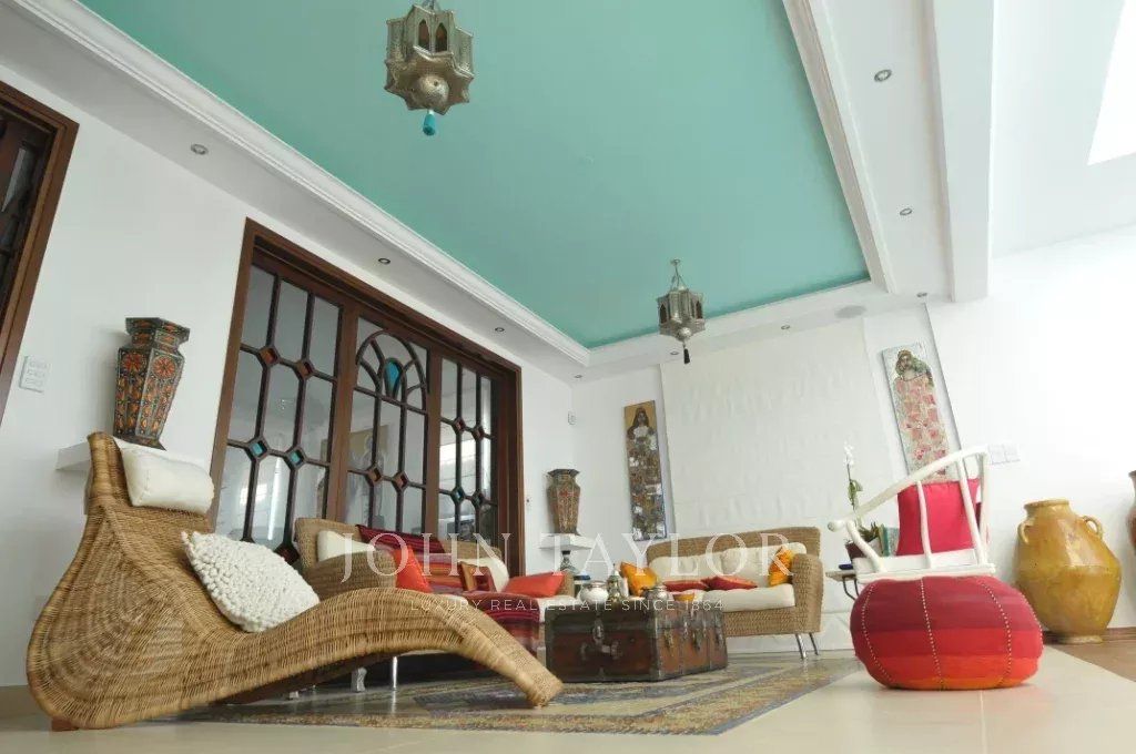 Property photo 1 of 30