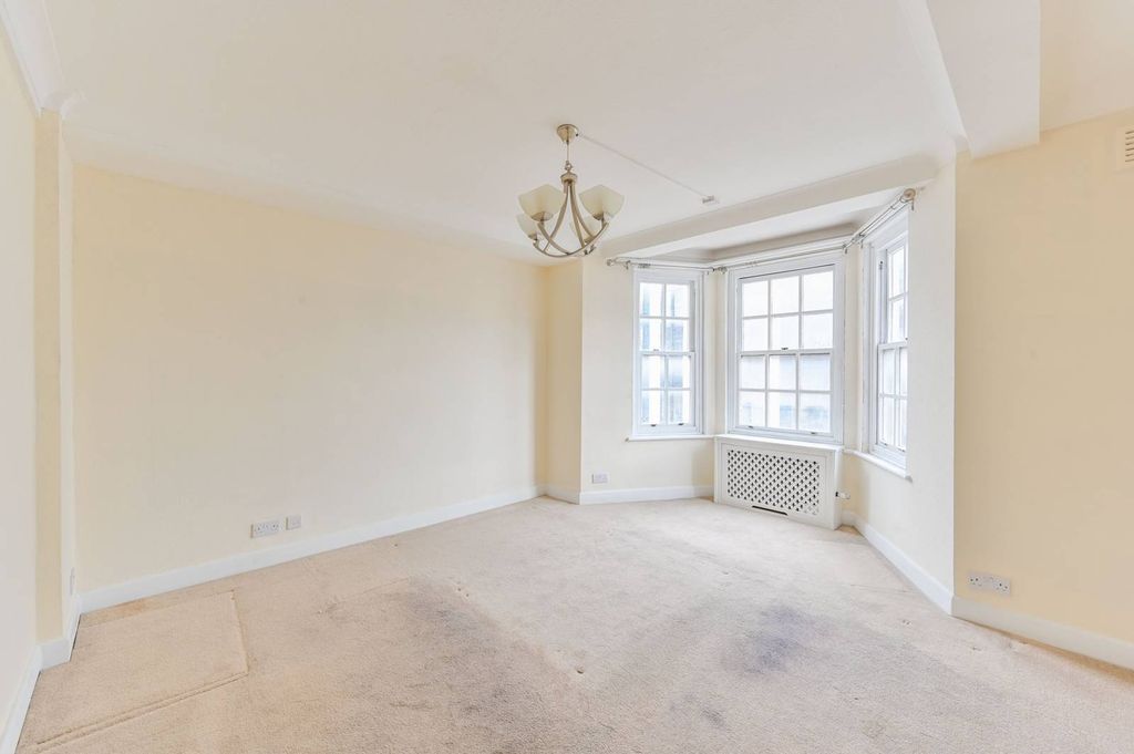 Property photo 3 of 4