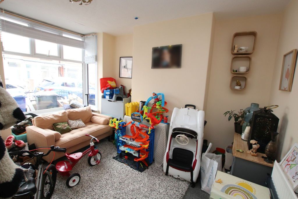 Property photo 2 of 10 Photo 10