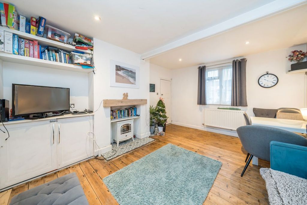 Property photo 3 of 15