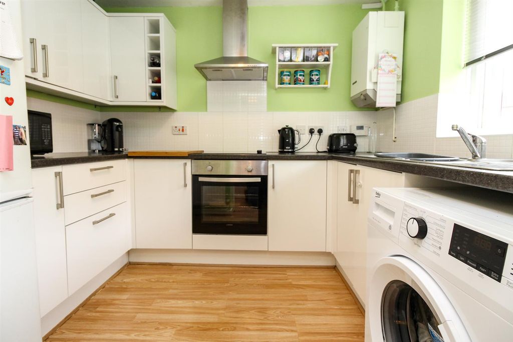 Property photo 2 of 7
