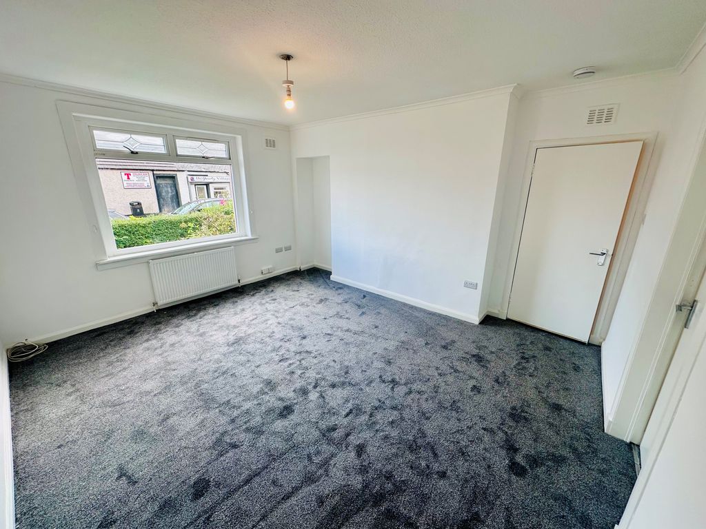 Property photo 2 of 8 Lounge