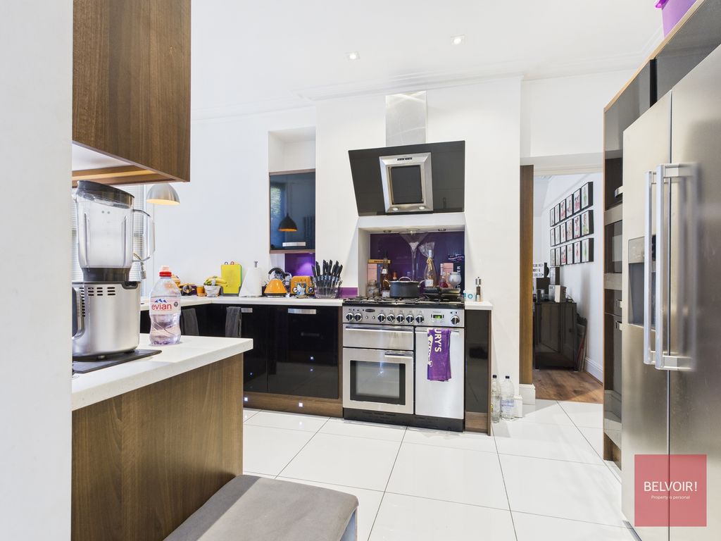 Property photo 2 of 25