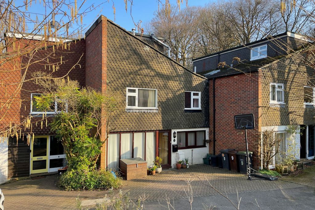 Property photo 1 of 50