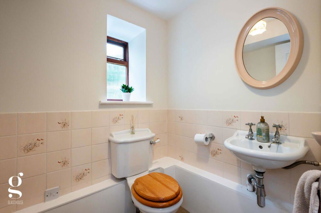 Property photo 3 of 27