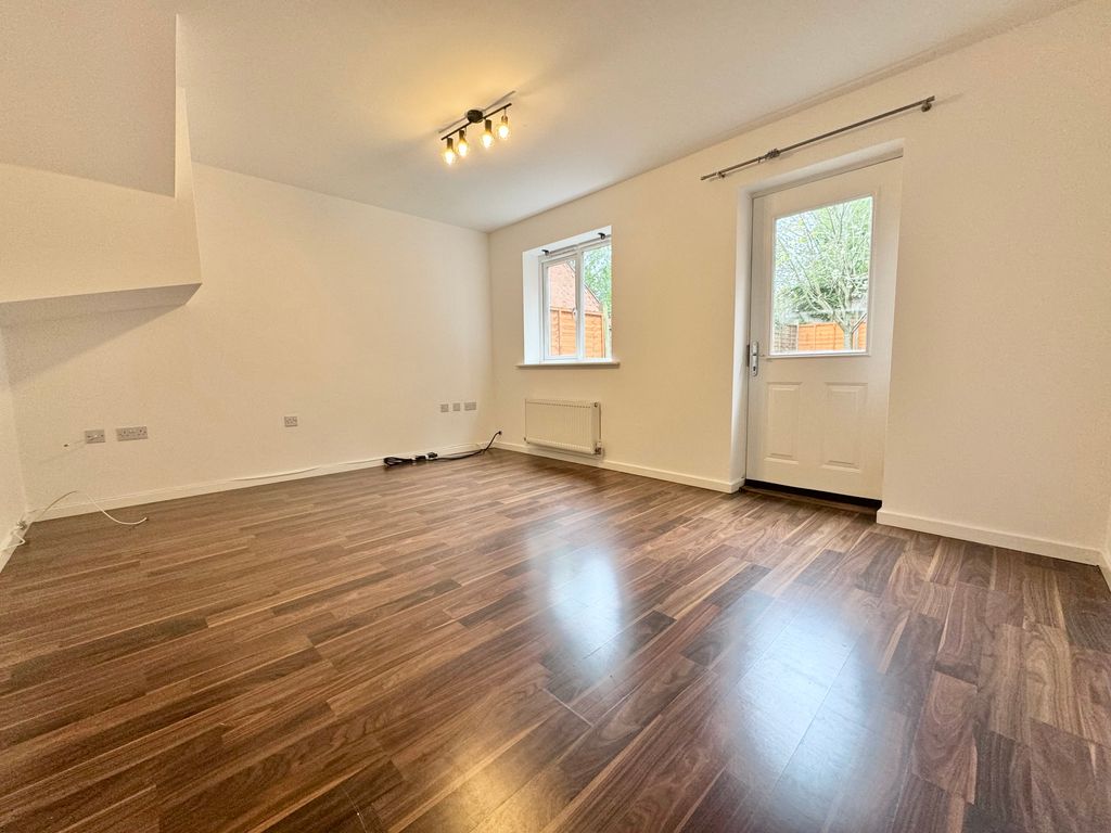 Property photo 2 of 17 Img_9359