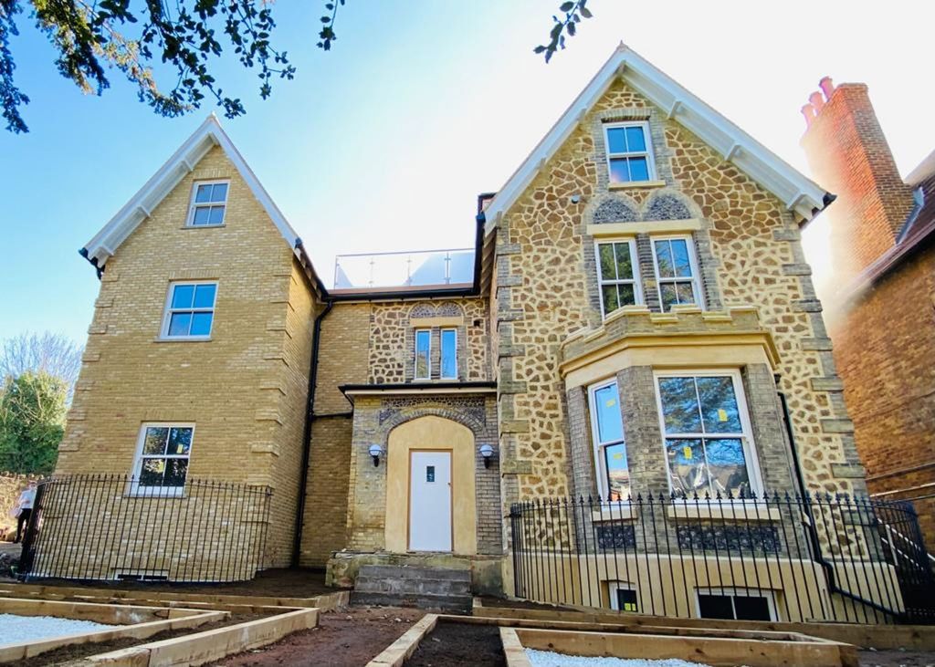 Property photo 1 of 13