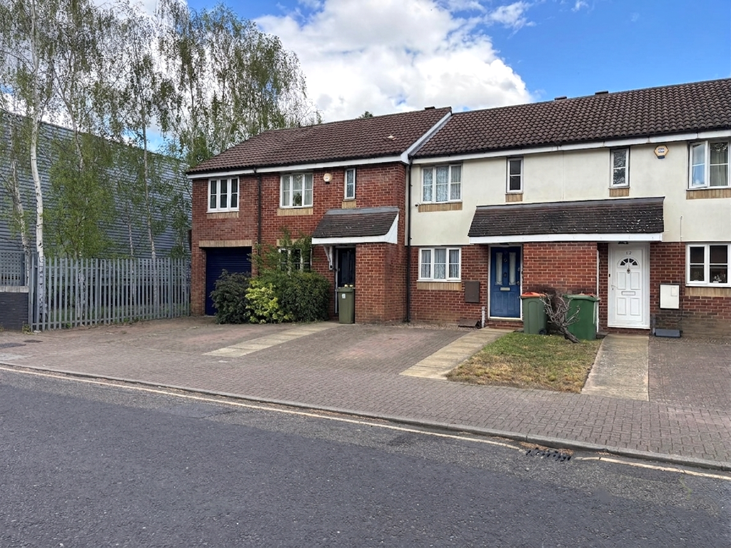 Property photo 1 of 11