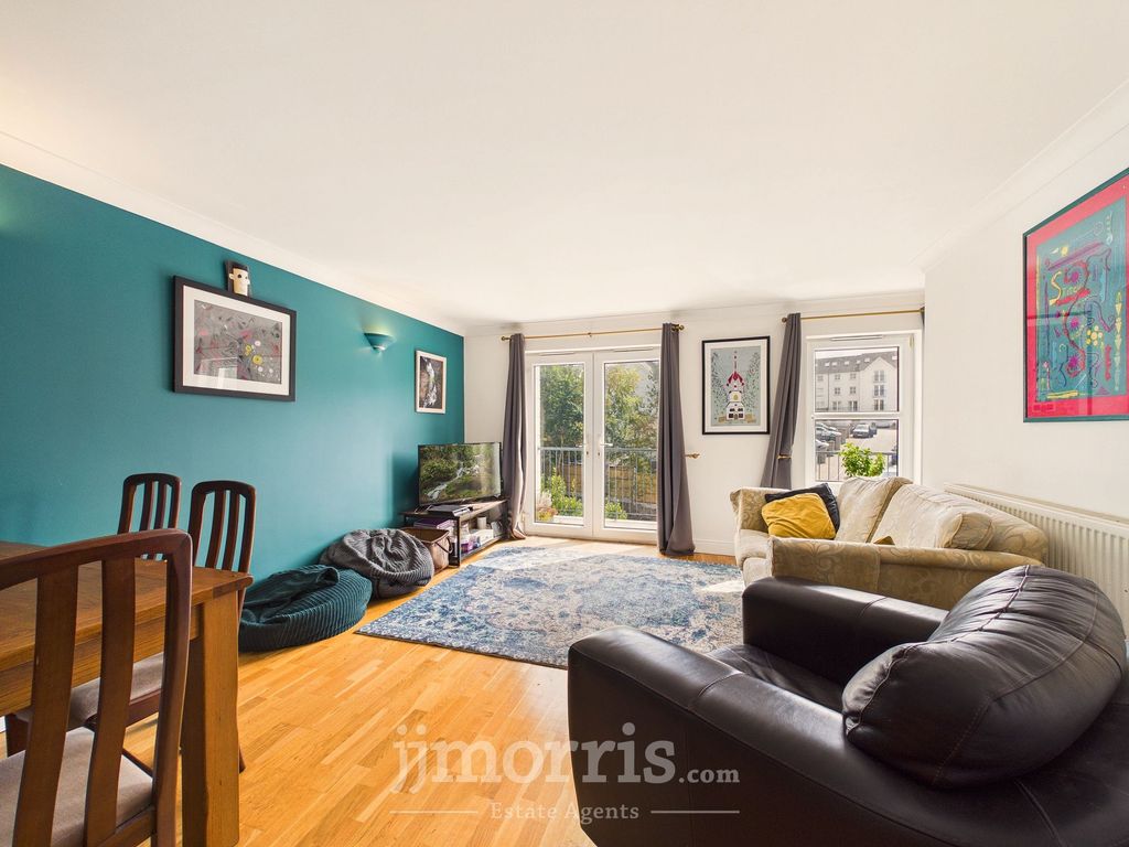 Property photo 3 of 42 Living Room
