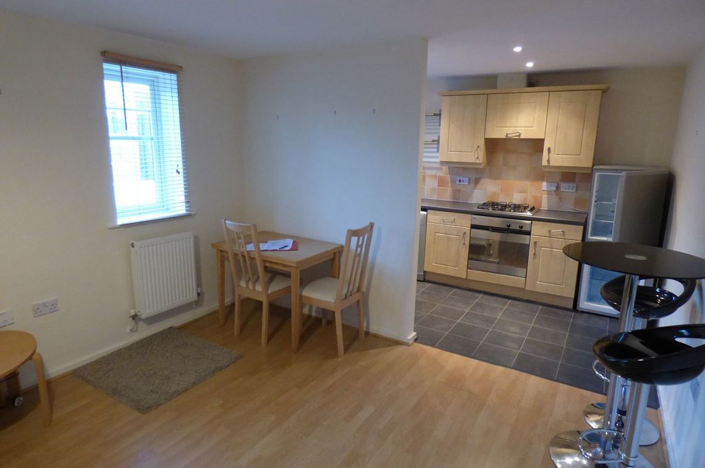 Property photo 2 of 9