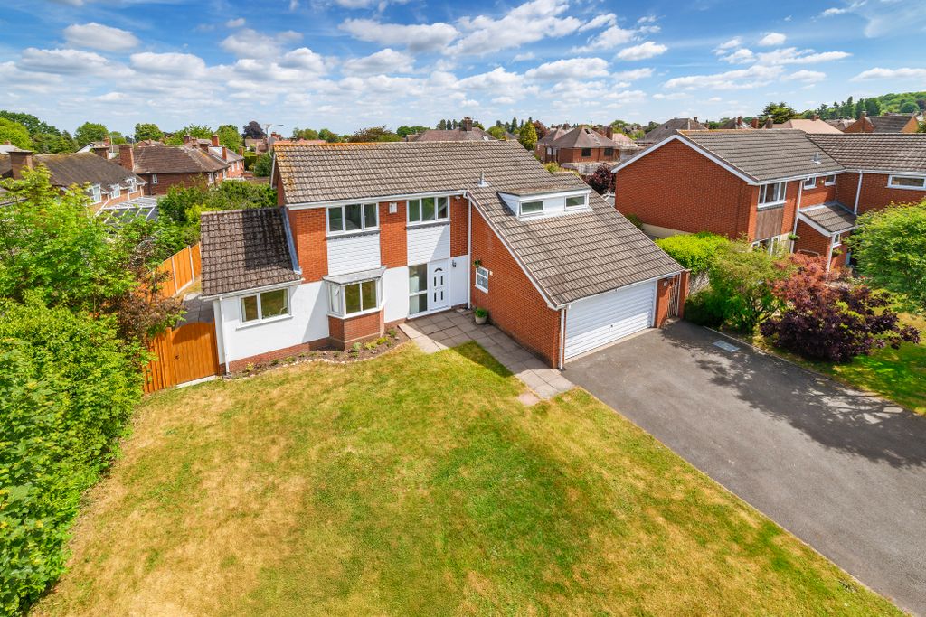 Property photo 1 of 15 Dans Front