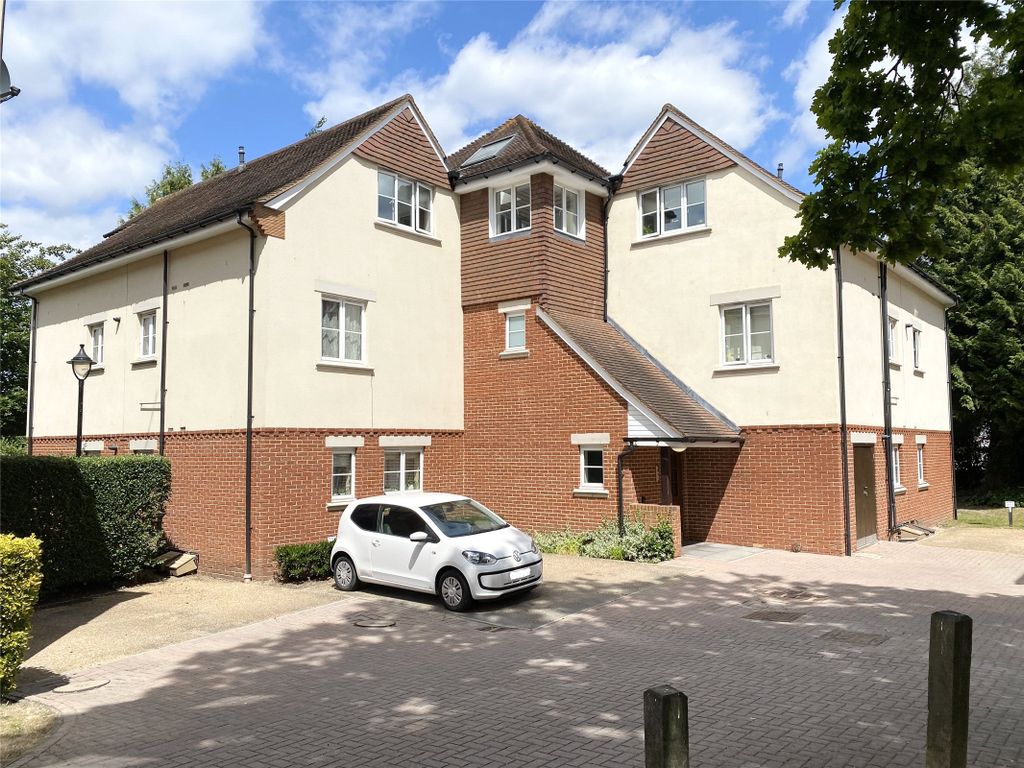 Property photo 1 of 9 Picture No. 11