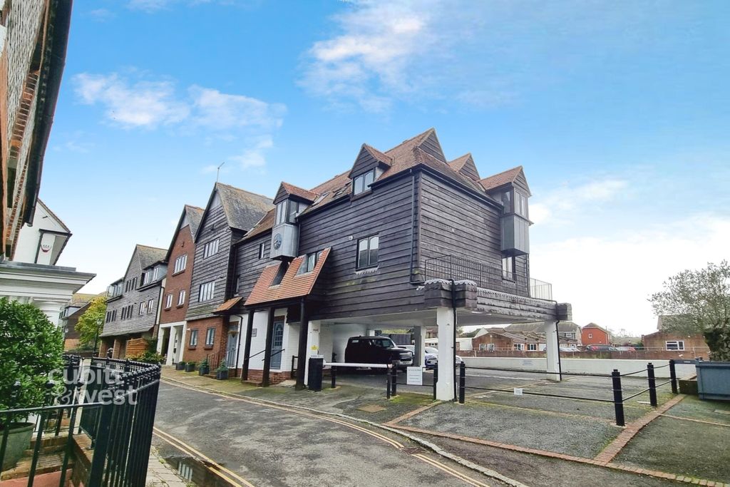 Property photo 1 of 11 Editedimage-4Dfb5...