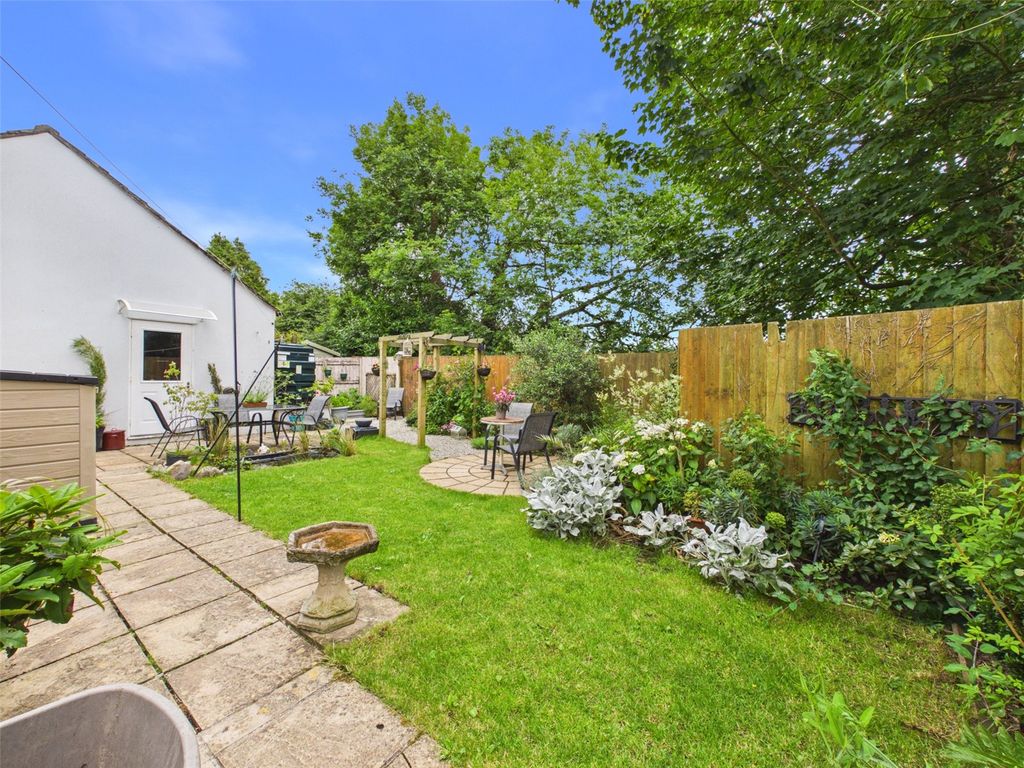 Property photo 2 of 23 Picture No. 06