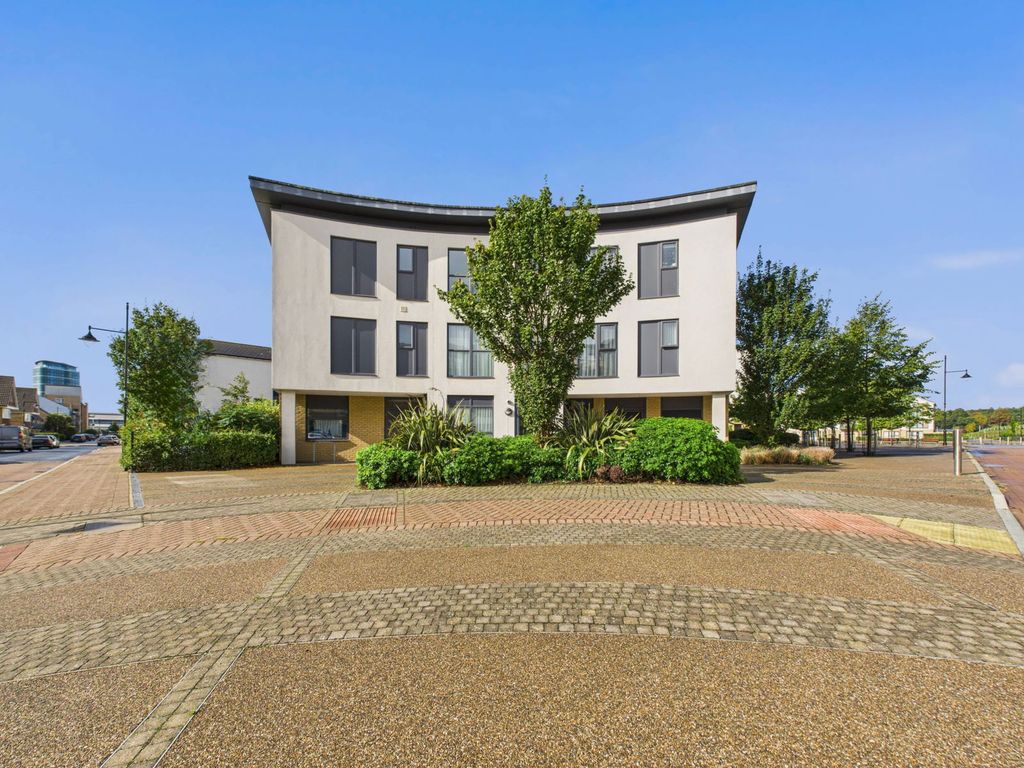 Property photo 3 of 9