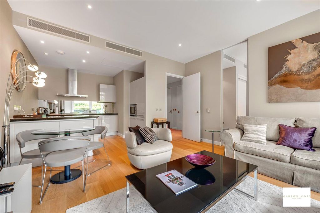 Property photo 2 of 16 Reception