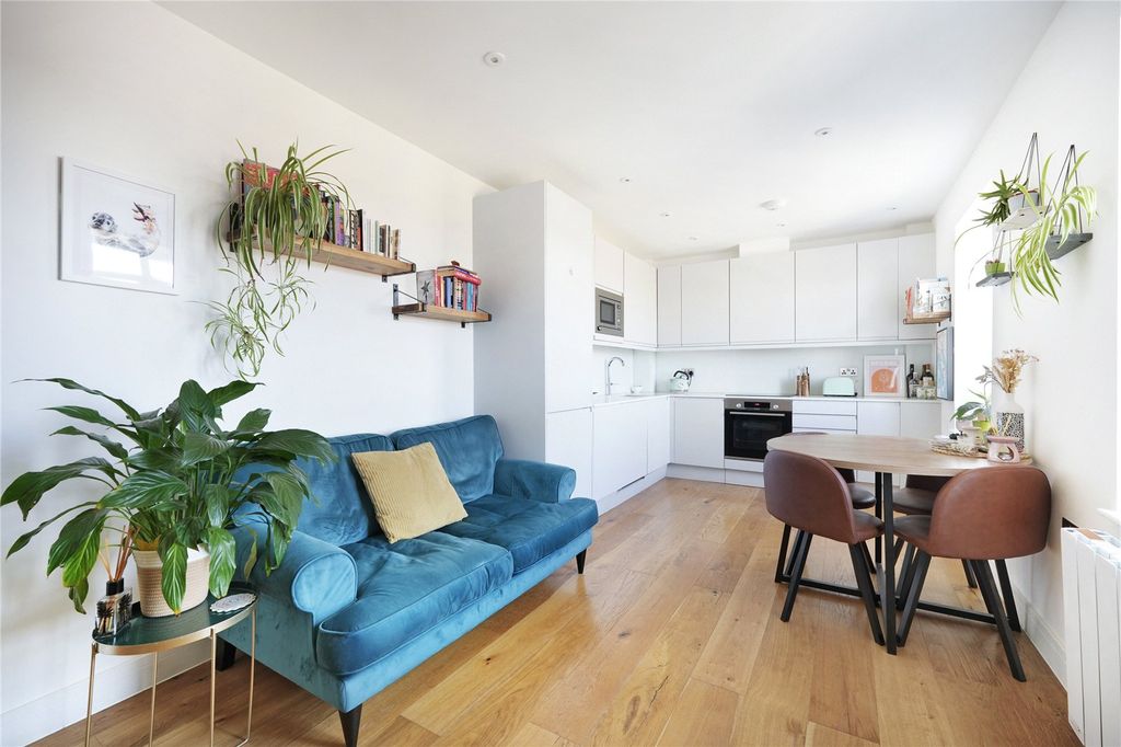 Property photo 1 of 16 Picture No. 03