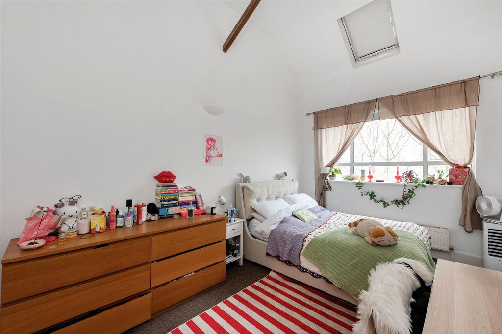 Property photo 3 of 13 Picture No. 10