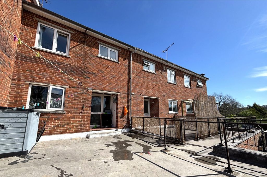 Property photo 1 of 7 Front