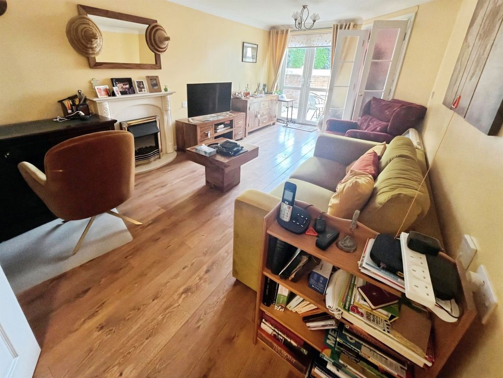 Property photo 3 of 8
