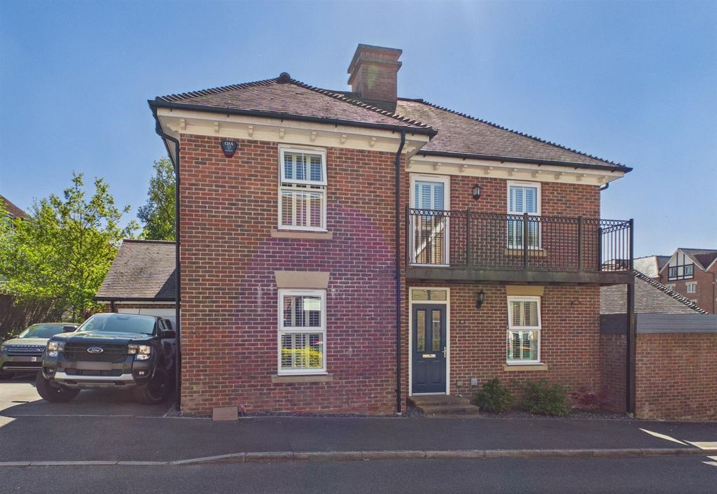 Property photo 1 of 30 Cam02067G0-Pr0253-Still026.Jpg