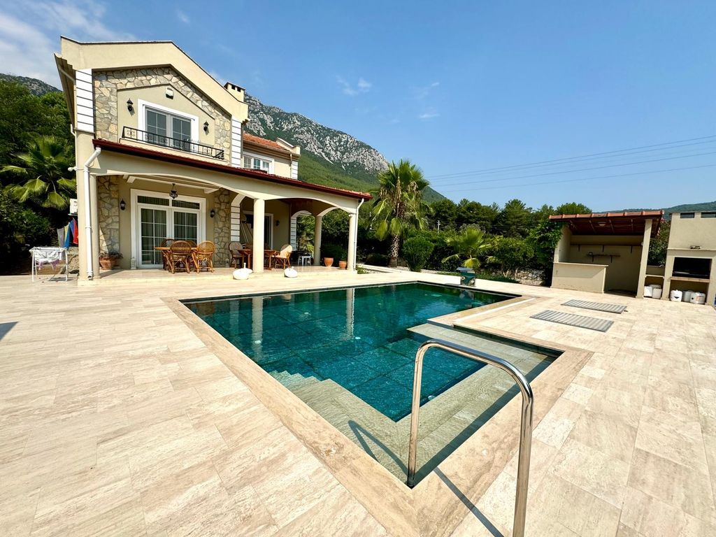 Property photo 2 of 20 Grand Nature-View Villa For Sale In Fethiye  – Main View Of The Superb Villa And Pool