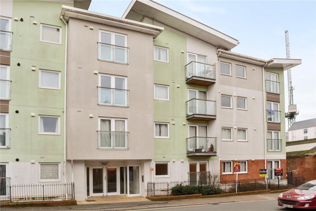 Property photo 1 of 6