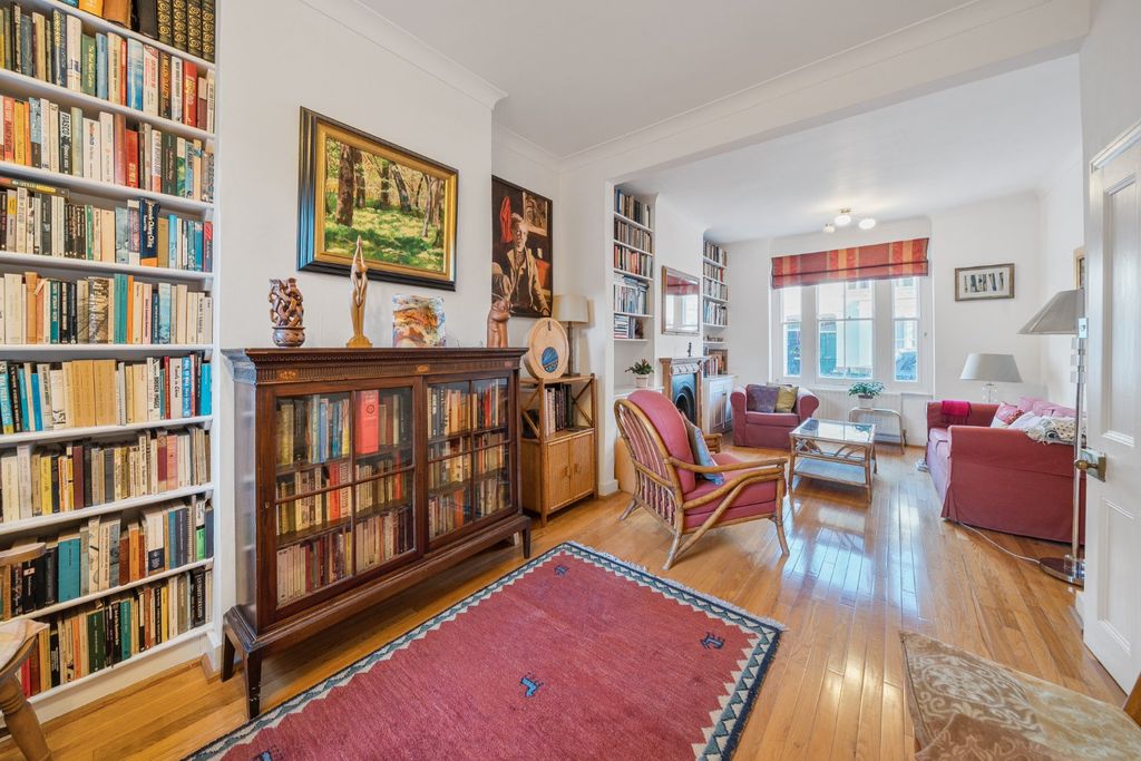 Property photo 2 of 17 Picture No. 24