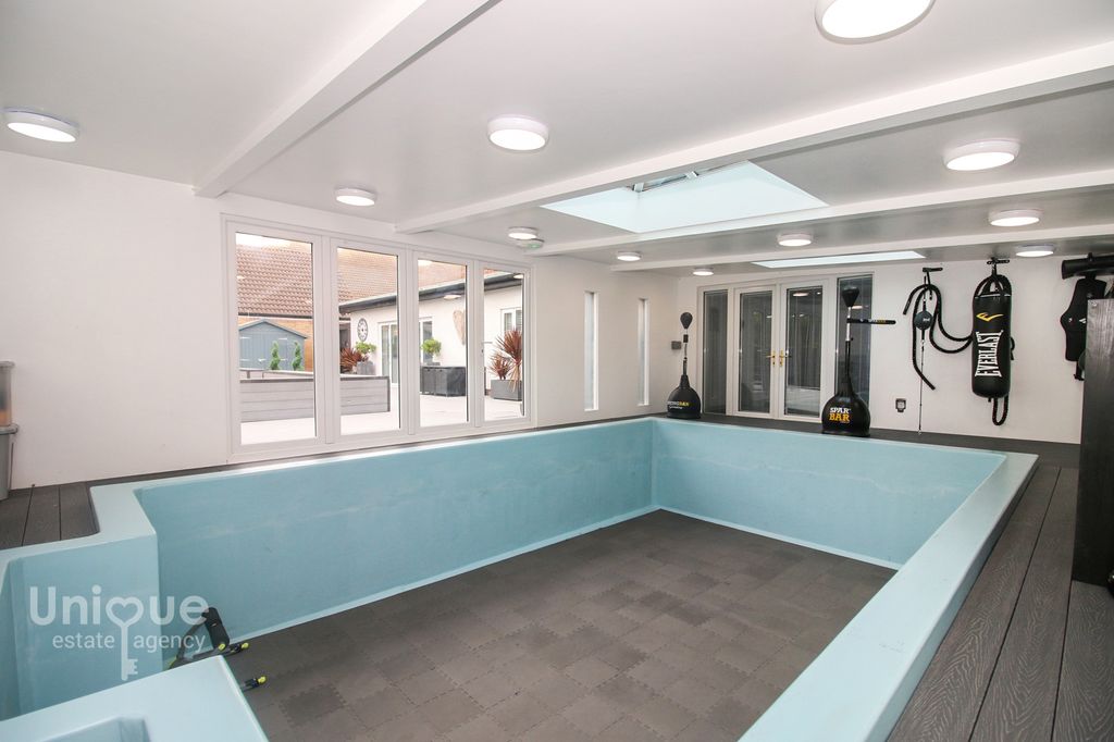 Additional image 21 of 6 bed detached house for salePrinces Way, Fleetwood FY7