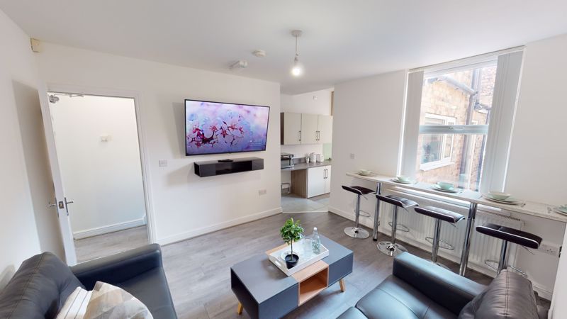 Property photo 3 of 13 Photo 2