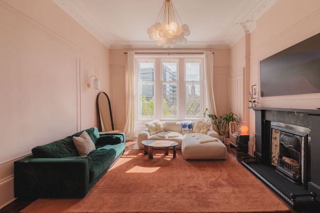 Property photo 3 of 25