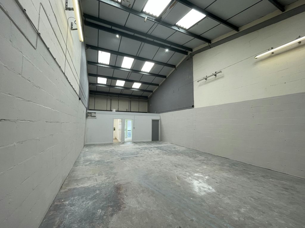 Property photo 2 of 7 Img_2015.Jpg