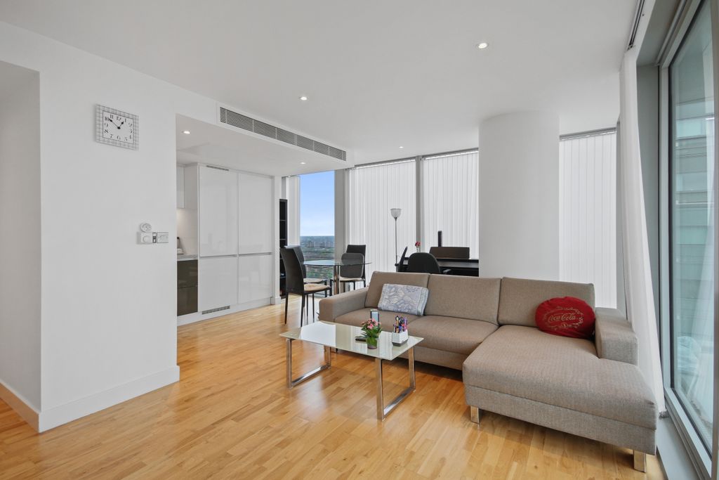 Property photo 2 of 10 May 2022 (4).Jpg