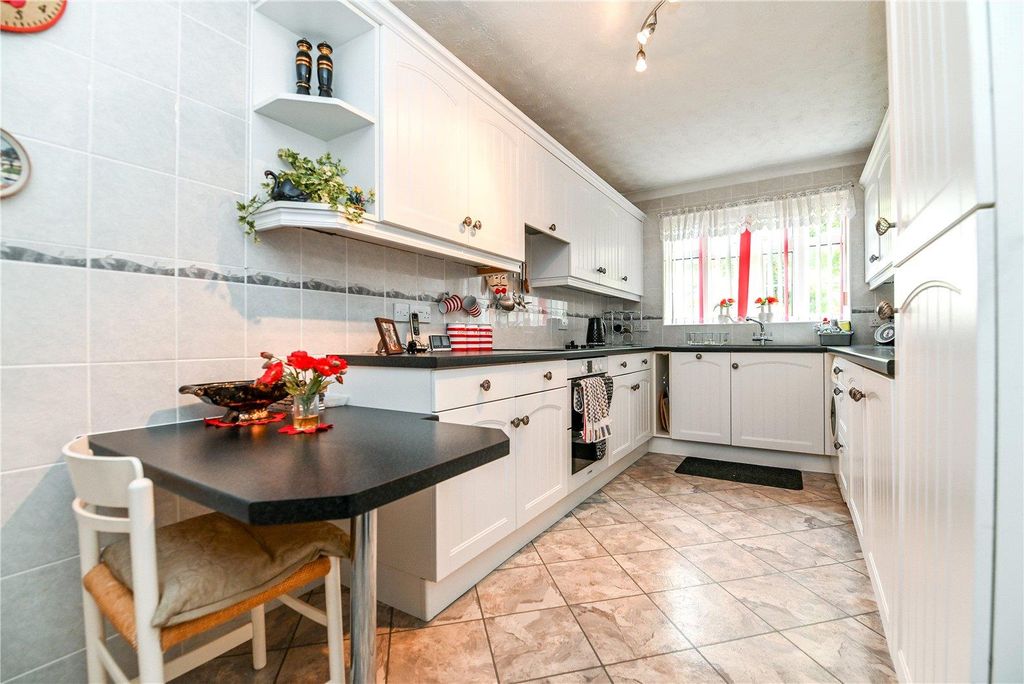 Property photo 2 of 15 Picture No. 02