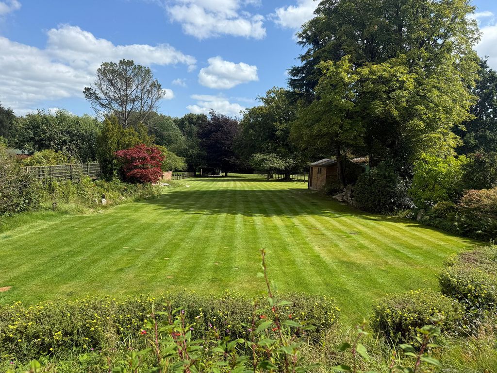 Property photo 3 of 32