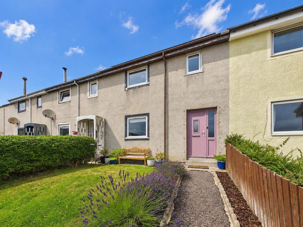 Property photo 1 of 18 Outside