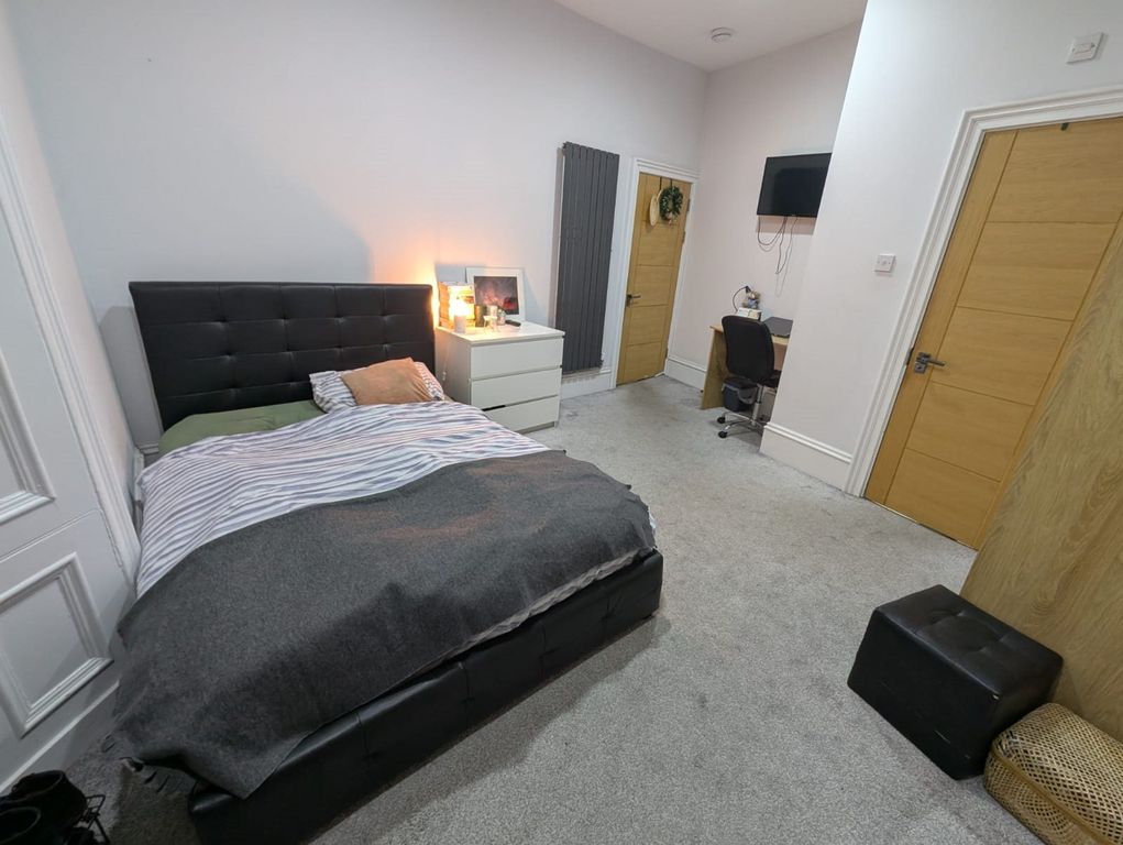 Property photo 1 of 20 5