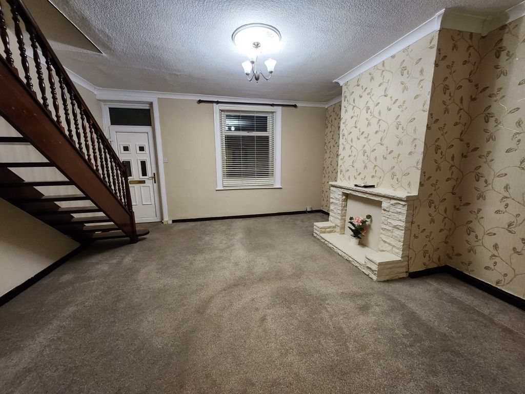 Property photo 2 of 13 Gallery