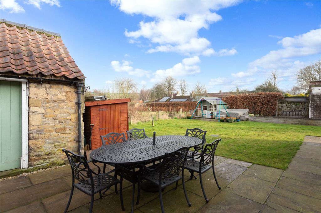 Property photo 2 of 16 Patio