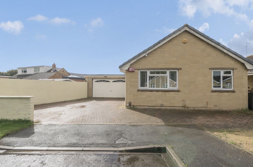 Property photo 1 of 15 1354502168c4039308F82