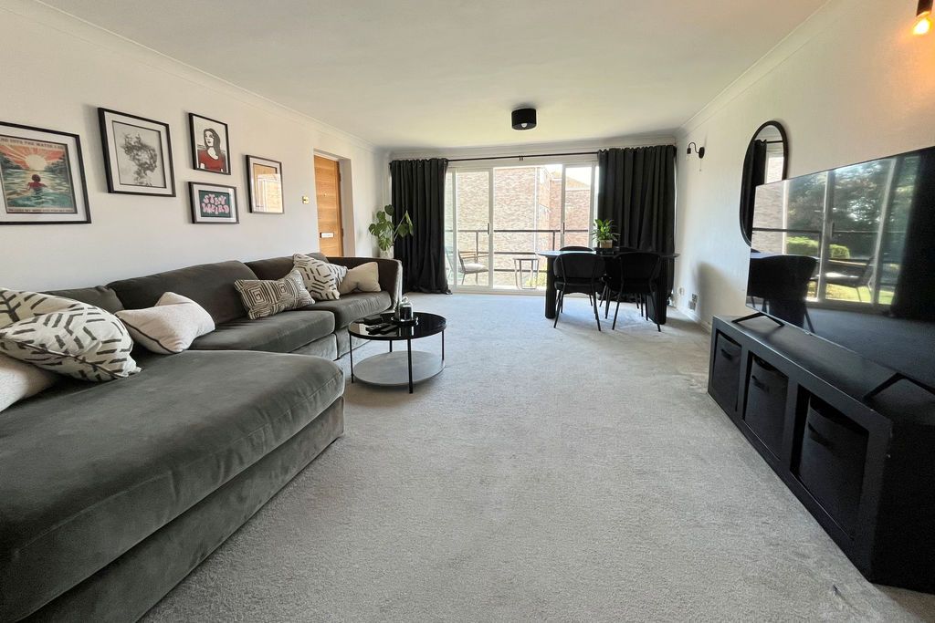 Property photo 3 of 10 Lounge/ Diner