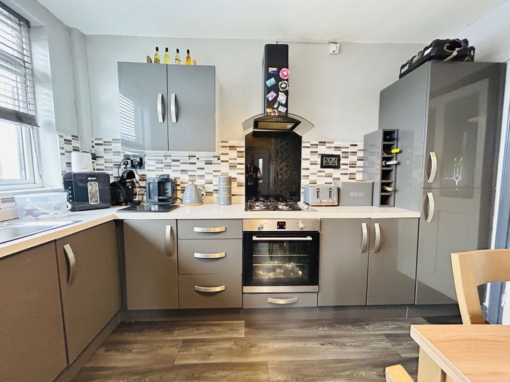 Property photo 2 of 14 Img_1600