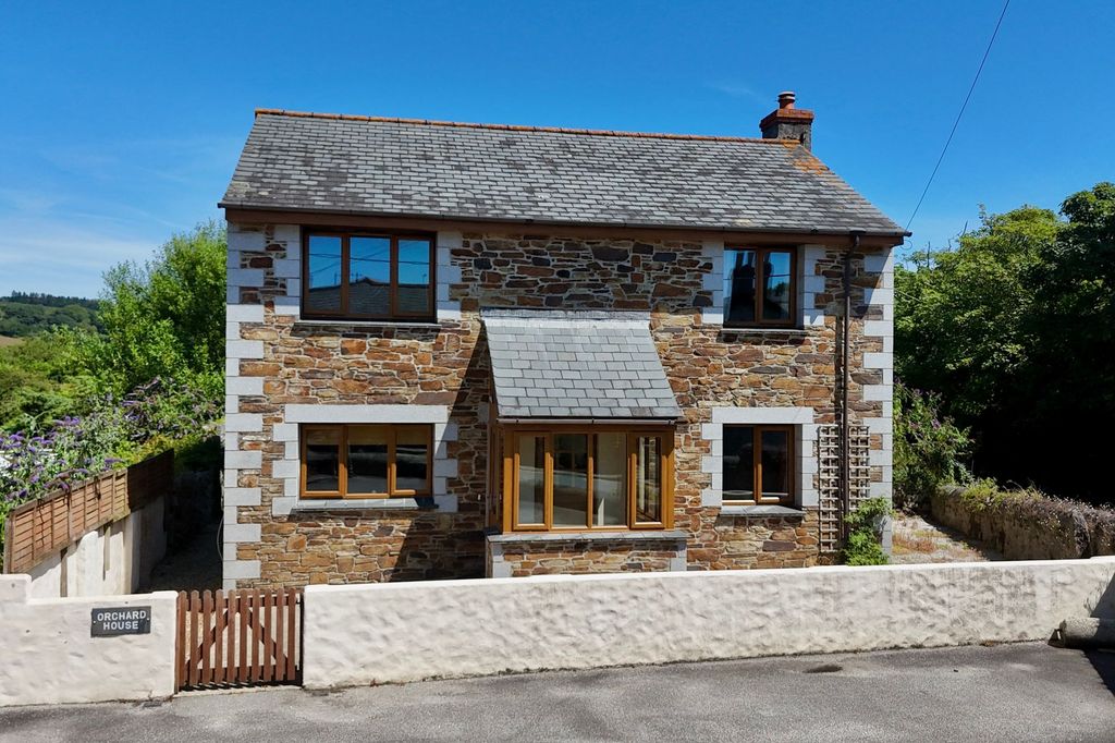Property photo 1 of 18