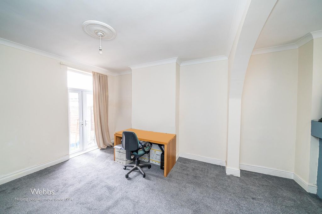 Property photo 3 of 32 Â© Webbs Estate Agents Â© (18 Of 66).Jpg