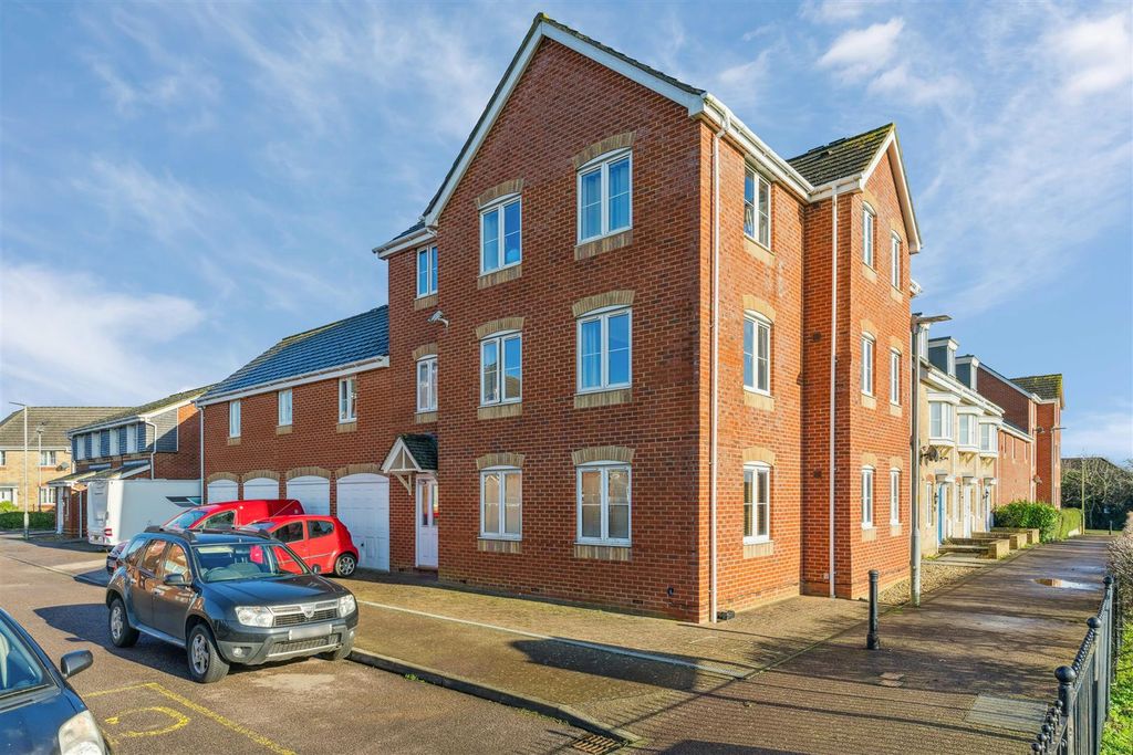 Property photo 1 of 17 Dsc08136-2dc1Ca3E23805B0E516F7Cf0899821E4.Jpg